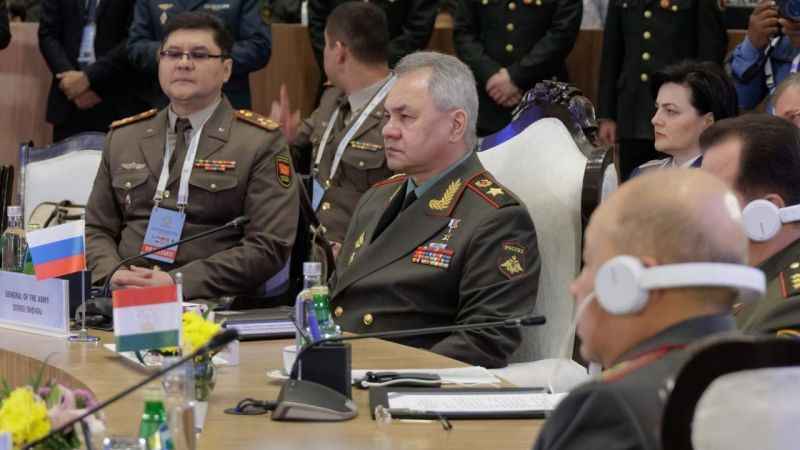 Rusya: Kırgızistan ve Tacikistan askeri üslerimizde savaşa hazırlık seviyesini arttırdık Rusya: Kırgızistan ve Tacikistan askeri üslerimizde savaşa hazırlık seviyesini arttırdık