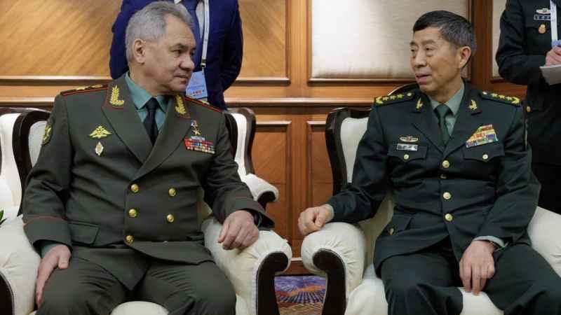 Rusya: Kırgızistan ve Tacikistan askeri üslerimizde savaşa hazırlık seviyesini arttırdık Rusya: Kırgızistan ve Tacikistan askeri üslerimizde savaşa hazırlık seviyesini arttırdık