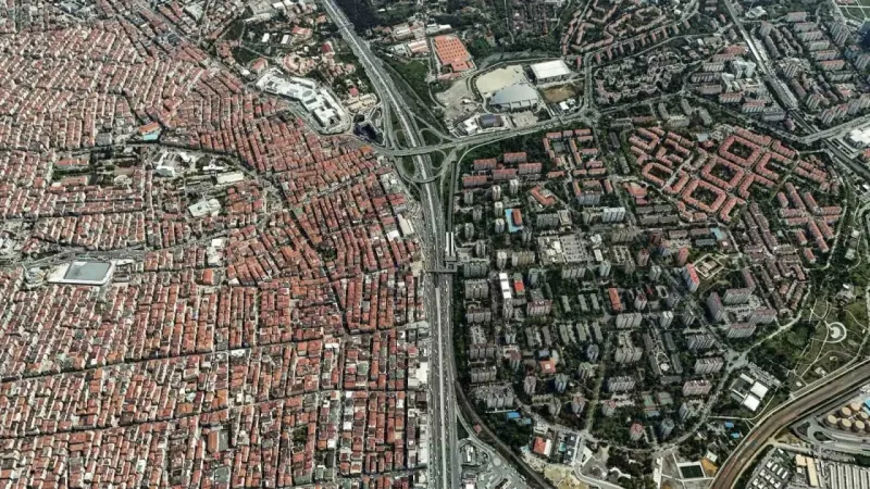 Depremle gündeme gelen iki farklı İstanbul şehirleşmesi Depremle gündeme gelen iki farklı İstanbul şehirleşmesi