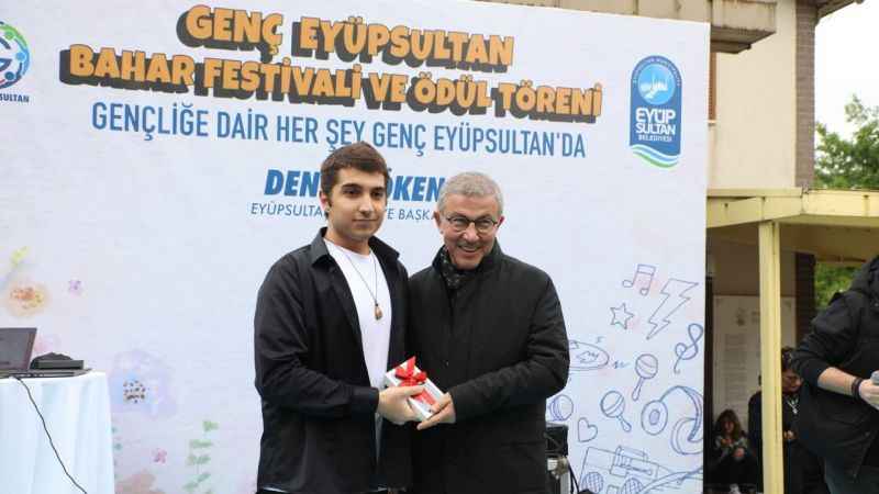 Genç Eyüpsultanlılar festivalde buluştu Genç Eyüpsultanlılar festivalde buluştu