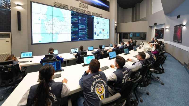 İnternette halkı kin ve düşmanlığa tahrik eden 27 kişi gözaltına alındı İnternette halkı kin ve düşmanlığa tahrik eden 27 kişi gözaltına alındı