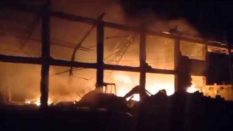 Suriye’nin kuzeyinde terör örgütüne ait çimento fabrikası vuruldu Suriye’nin kuzeyinde terör örgütüne ait çimento fabrikası vuruldu