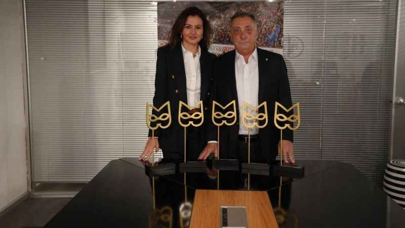 Beşiktaş, Felis’ten 7 ödülle döndü Beşiktaş, Felis’ten 7 ödülle döndü