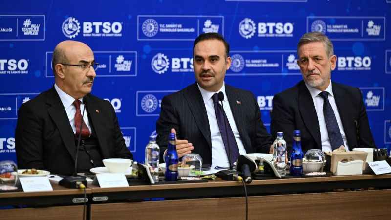 Bakan Kacır: Üretim yapan firmalara destek artıyor Bakan Kacır: Üretim yapan firmalara destek artıyor