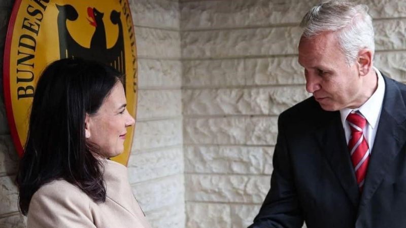 Almanya'nın Şam Büyükelçiliği 13 yıl sonra yeniden açıldı Almanya'nın Şam Büyükelçiliği 13 yıl sonra yeniden açıldı