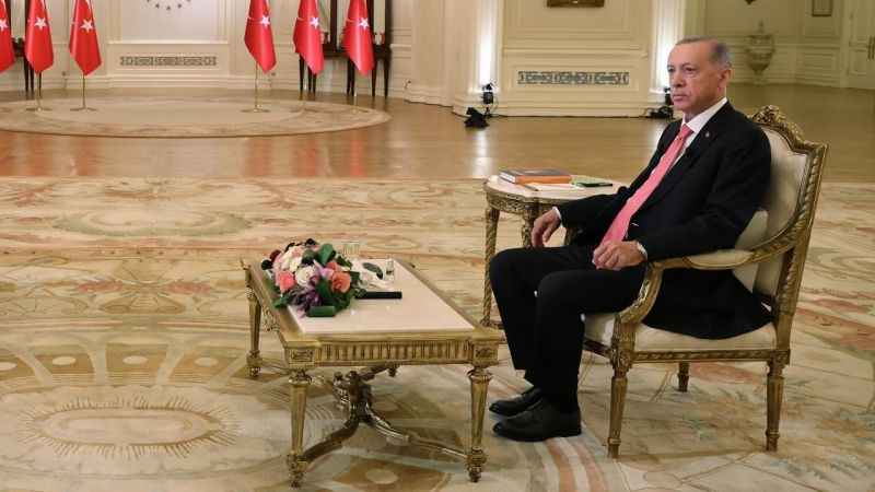 Sahte bir anket pazarı kuruldu Sahte bir anket pazarı kuruldu