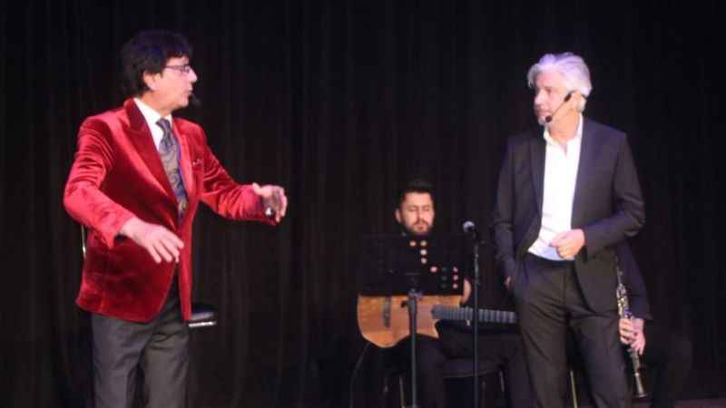 Uygur kardeşler Nevşehir’de sahne aldı Uygur kardeşler Nevşehir’de sahne aldı