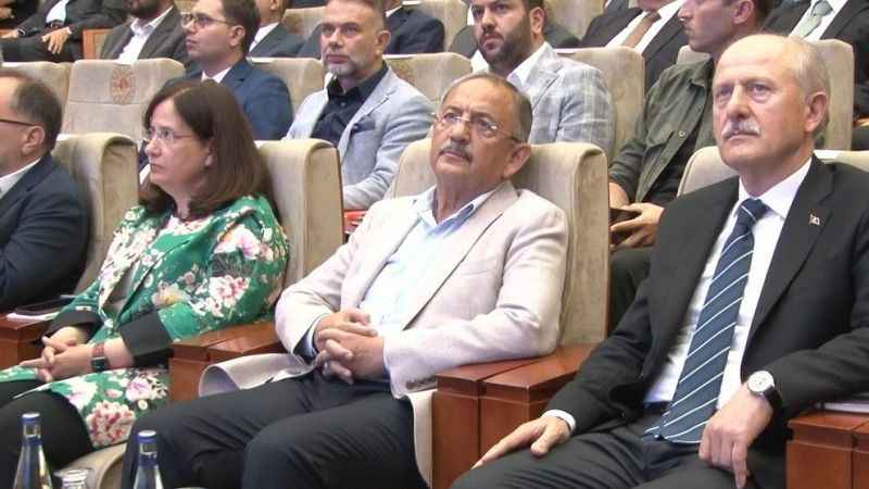 Bakan Özhaseki: “Fay kırıkları ve fay hatları üzerinde yapılaşma olmayacak” Bakan Özhaseki: “Fay kırıkları ve fay hatları üzerinde yapılaşma olmayacak”