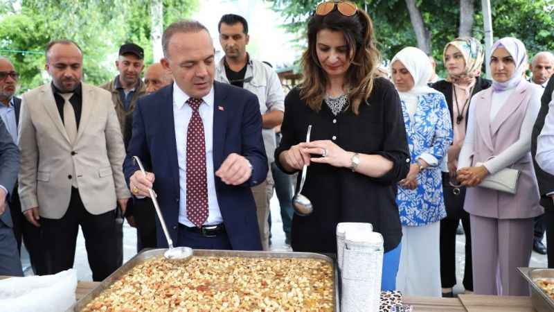 Ardahan’da aşure etkinliği düzenlendi Ardahan’da aşure etkinliği düzenlendi
