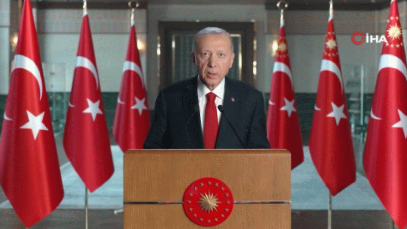 Cumhurbaşkanı Erdoğan: "Savunma sanayine mührünü vuracak 850 farklı projeyi titizlikle hayata geçiriyoruz" Cumhurbaşkanı Erdoğan: "Savunma sanayine mührünü vuracak 850 farklı projeyi titizlikle hayata geçiriyoruz"