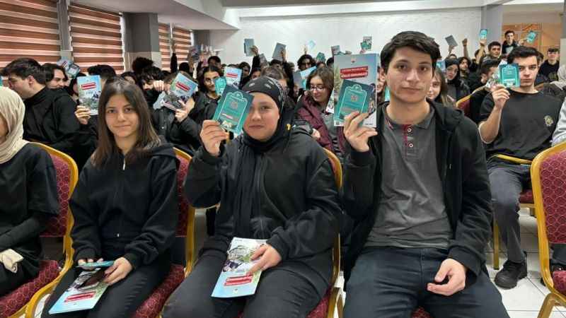 Sınav maratonunda öğrencilere dijital destek Sınav maratonunda öğrencilere dijital destek