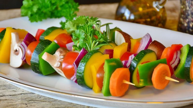 Annelere uyarı: Plansız vegan beslenmeyin! Annelere uyarı: Plansız vegan beslenmeyin!