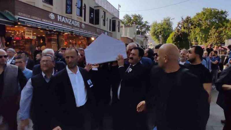 Adil Serdar Saçan son yolculuğuna uğurlandı