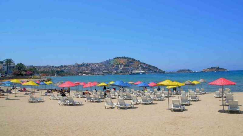 Kuşadası plajlarına mavi bayrak