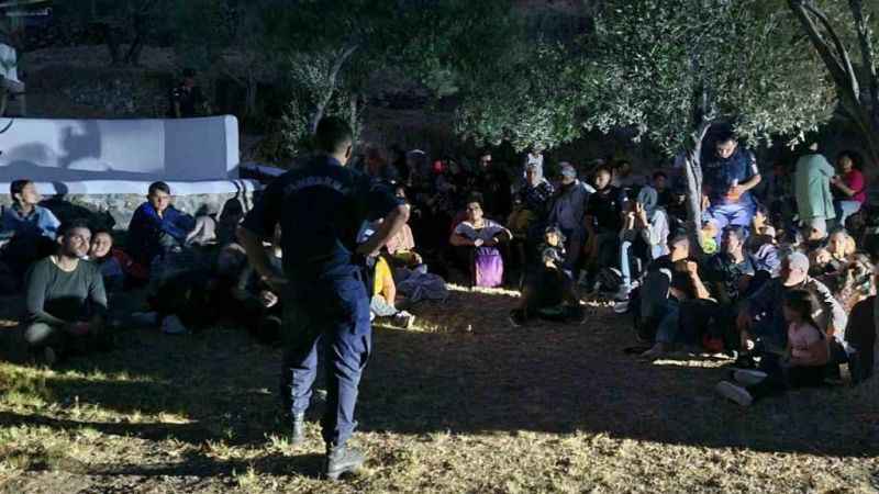 Çanakkale’de kaçak göçmen operasyonu: 4 organizatör ile 51 kaçak göçmen yakalandı