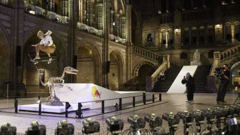 Canon Kameraları, Red Bull’un ‘Müzede Kaykay Özel Gösterisi’ni Ölümsüzleştirdi