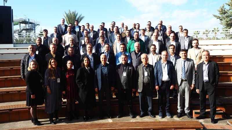 Alarko Carrier’ın bayileri Antalya’da bir araya geldi 