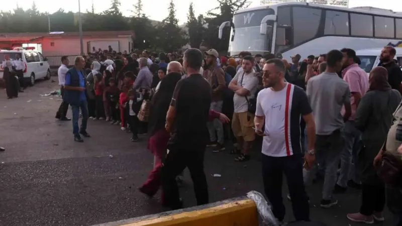 Lübnan’dan binlerce kişi Suriye’ye göç ediyor