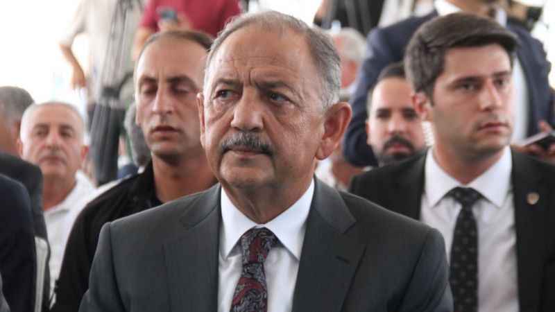 Bakan Özhaseki, “180 binden fazla konutun ihalesini yaptık”