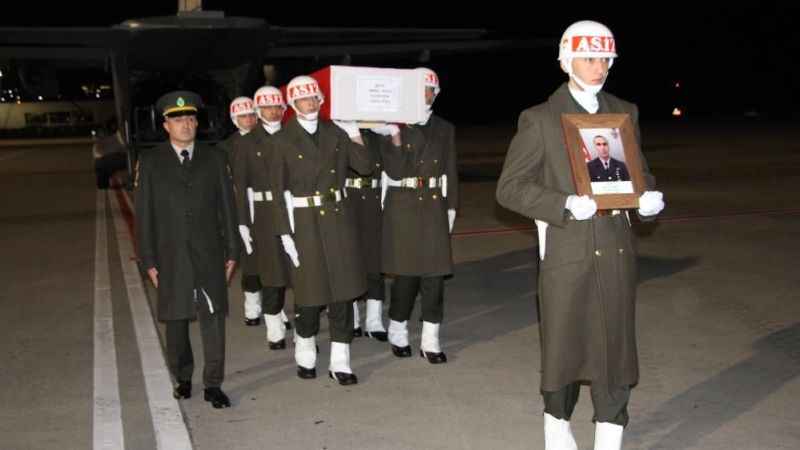 Gümüşhaneli şehit İsmail Yazıcı'nın cenazesi uçakla Trabzon’a getirildi
