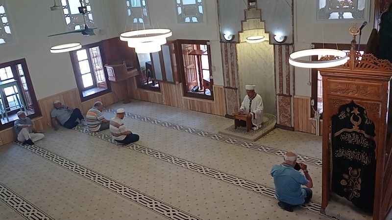 Restorasyon sonrası ilk namaz, ilk heyecan
