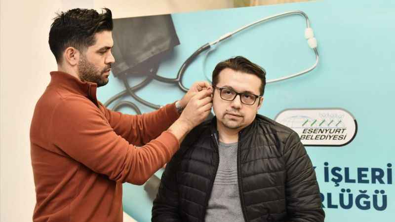 Vatandaşlara ücretsiz işitme cihazı