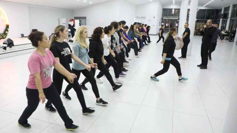 Eyüpsultan'da halk oyunları kurslarına yoğun ilgi