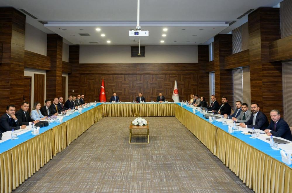 Bakan Tunç: Terör örgütüyle pazarlık yapmıyoruz