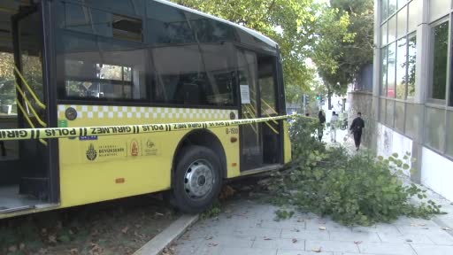 Kalp krizi geçiren İETT şoförü Mehmet Cılasın hayatını kaybetti