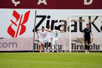 Ümraniyespor ve Konyaspor puanları paylaştı