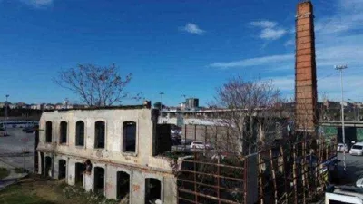 Osmanlı döneminden kalan fabrika harabeye döndü