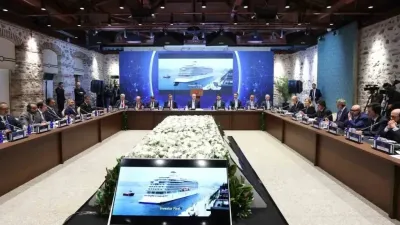 Cumhurbaşkanı Erdoğan: "Seçim tartışmalarını havanda su dövmek olarak görüyoruz"