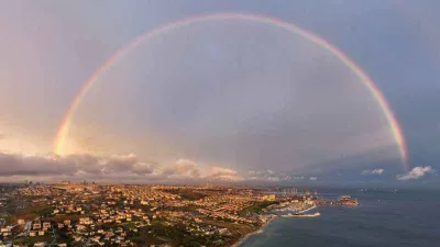 İstanbul’da günbatımında ortaya çıkan gökkuşağı mest etti