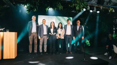 Mercedes-Benz Türk, başarılara birlikte imza attığı bayi ve yetkili servisleri ile bir araya geldi