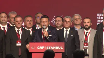 Özgür Çelik oy çokluğu ile yeniden CHP İstanbul İl Başkanı seçildi