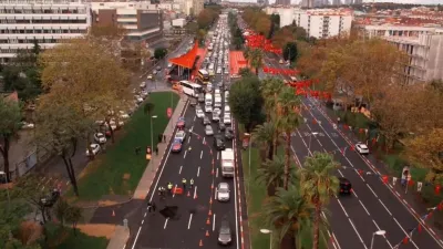 Yağmur, Vatan Caddesinde dev çukura yol açtı