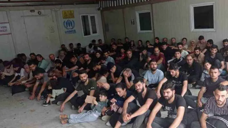 Edirne’den Bulgaristan’a geçmeye çalışan 89 göçmen yakalandı