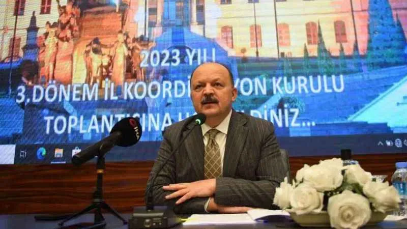 Vali Dallı’dan kurumlara sel uyarısı: “Halen bitirilmeyen işler var, ortak hareket edip çözün”