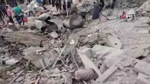 İsrail, Han Yunus’ta sivil yerleşim yerini vurdu: 13 ölü