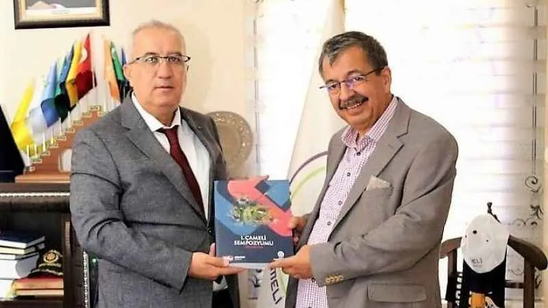 Yazar Hayati İnanç’a anlamlı hediye