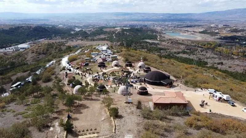 Çorumlu Obası Gençlik Merkezi gençlerin gözdesi