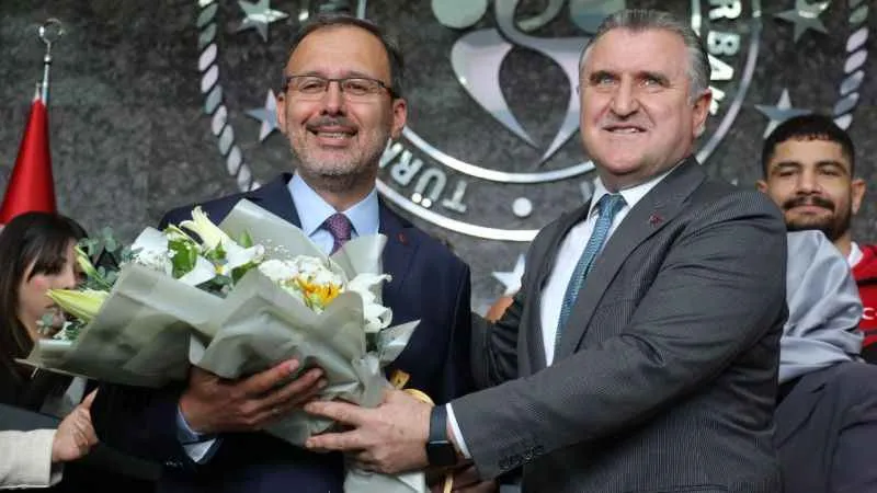 Gençlik ve Spor Bakanlığı'nda devir teslim töreni