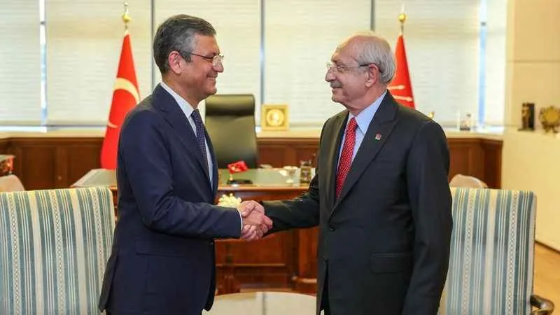 CHP lideri Özel, Kılıçdaroğlu'nu ziyaret etti